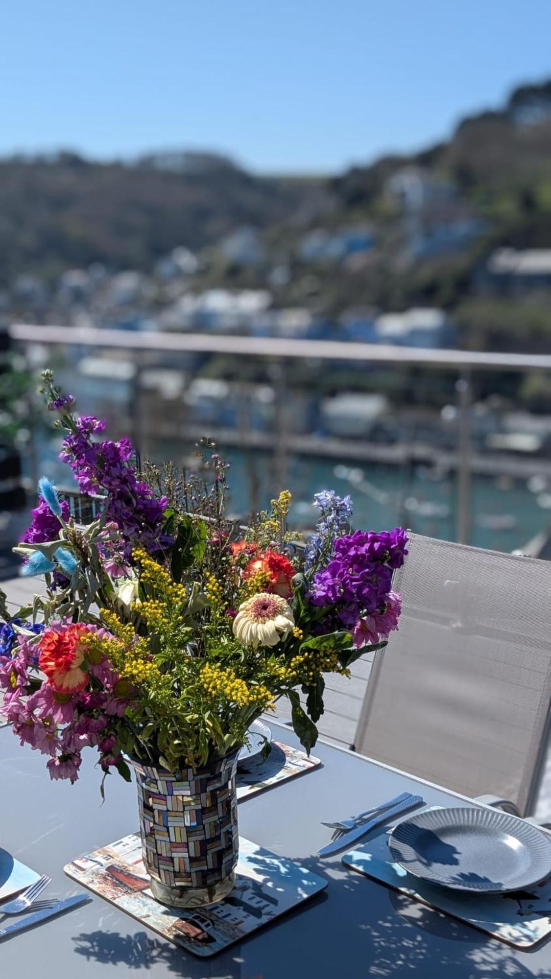 The Hillocks, Looe - Two Bedroom House With Fabulous Views Of Looe Town And Harbour 外观 照片